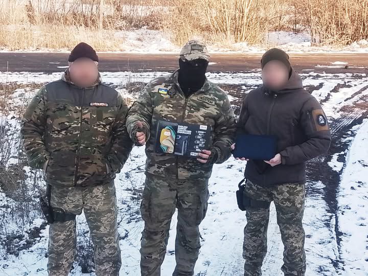 Допомогли одному з підрозділів 19 ракетної бригади з планшетом, за допомогою якого виявляються ворожі безпілотники